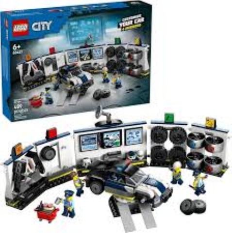 Lego city custom police garage 489pcs