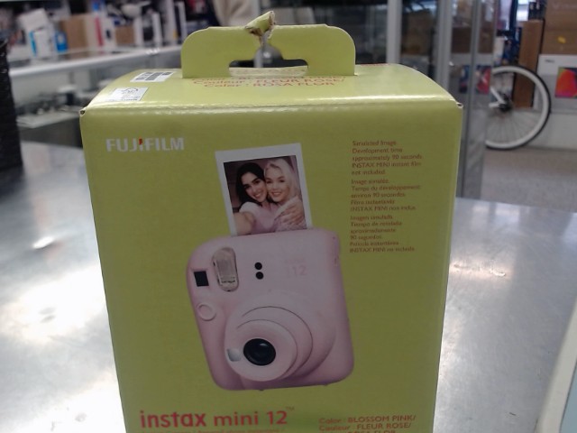 Fujifilm instax mini 12 in box