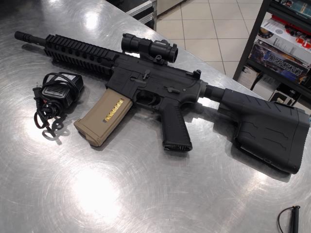 M4 6mm bb full auto chargeur et scope