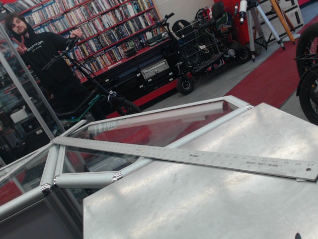 Equere en metal giant square 1/8