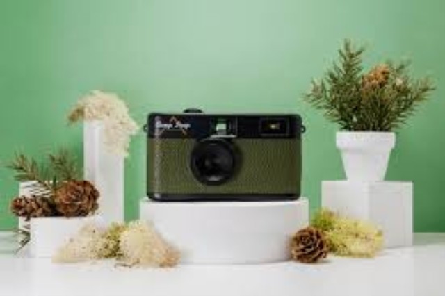 Camp snap digital camera