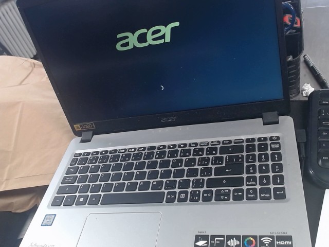 Laptop i5 8gb gris