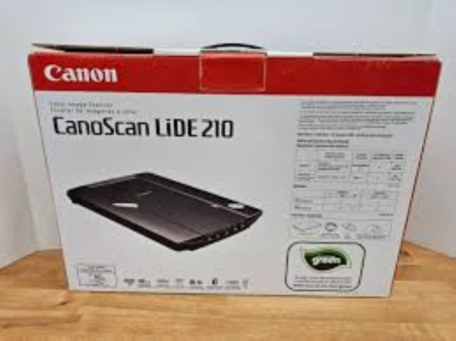 Canoscan lide 210 + boite