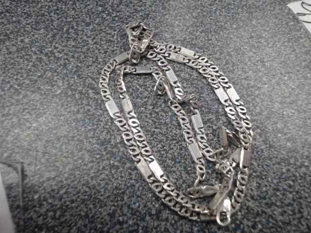 Chaine argent aterner plaque et maille