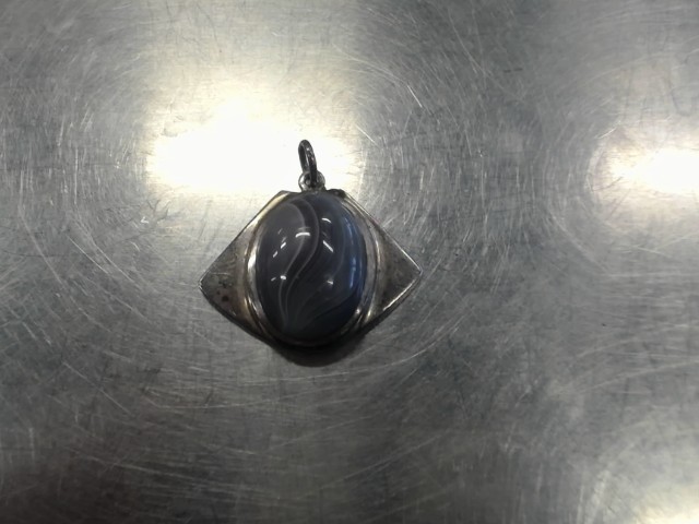 Pendantif argent pierre ovale