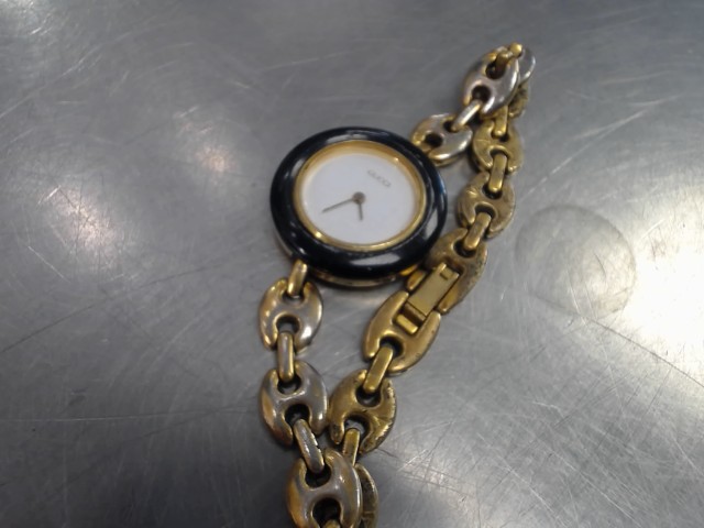 Montre femme gucci