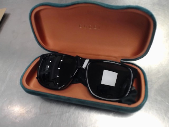 Lunette de soleil gucci