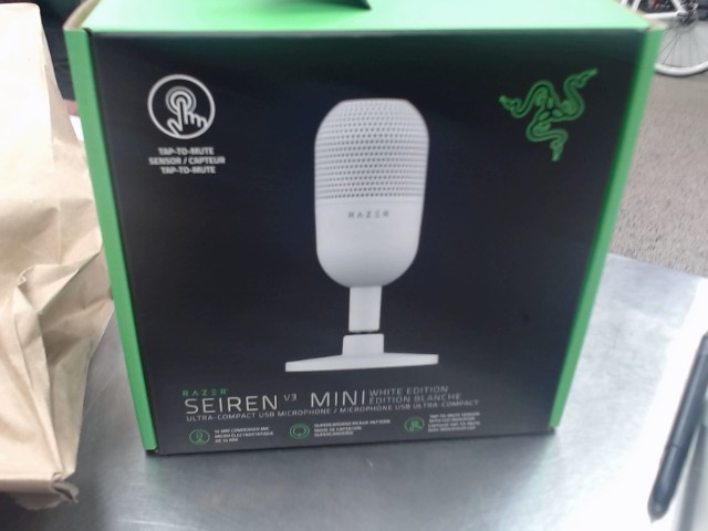 Razer seiren v3 mini white edition new