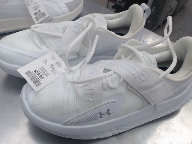 Soulier under armour blanc size 9.5