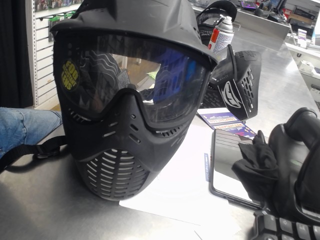 Casque de paint ball