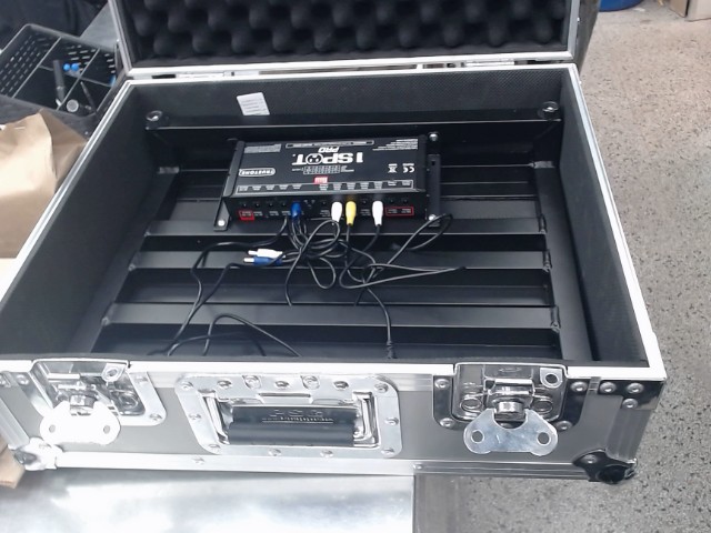 Truetone 1spotpro + pedaltrain case etc