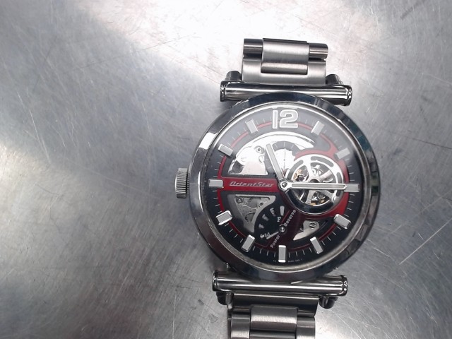 Montre automatique skeleton