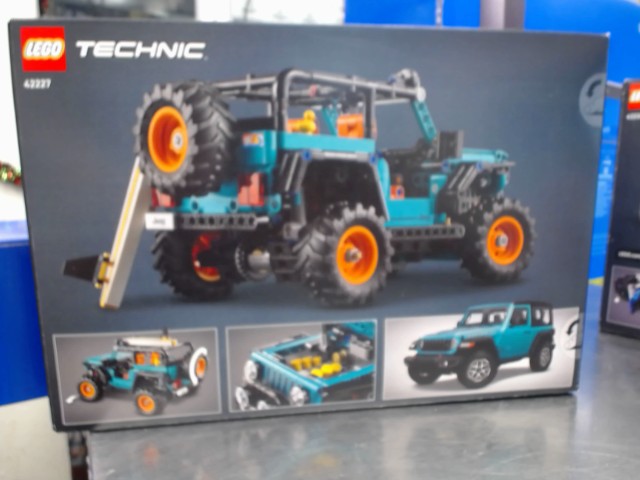 Lego jeep
