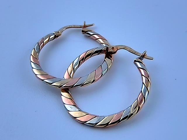 BOUCLES D OREILLES EN OR 10KT