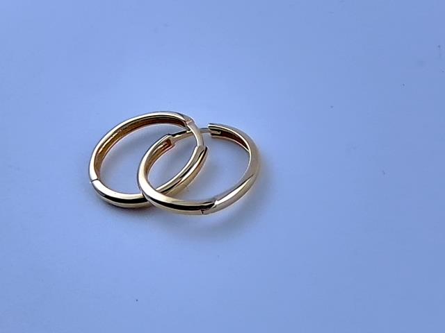 BOUCLES D OREILLES EN OR 10KT