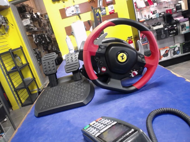 Ensemble volant et p�dales xbox one