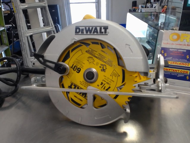 Scie a fil dewalt dans sac