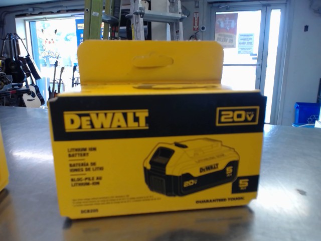 Batterie dewalt 5ah neuf en boite
