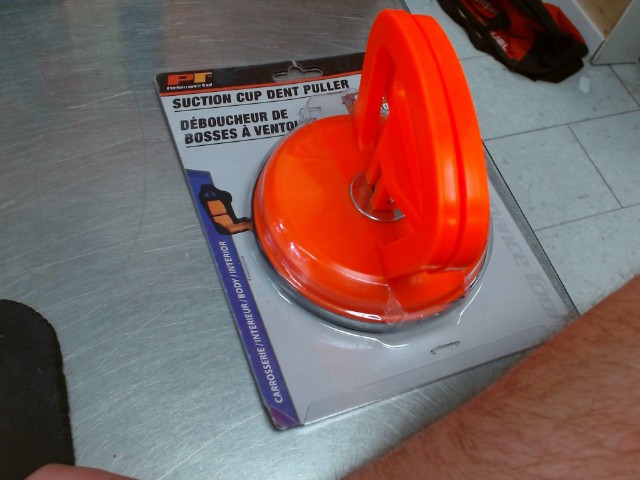 Suction cup dent puller