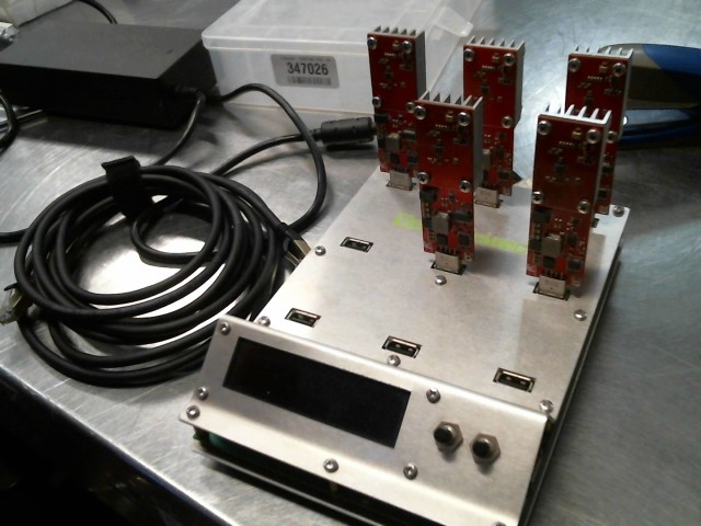 Base usb pour miner bitcoin/eth+5 compac