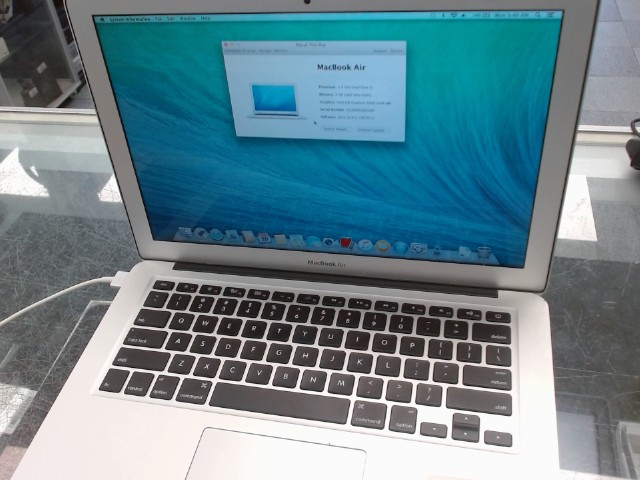 Macbook air 2013/i5/4gb ram/128gb ssd