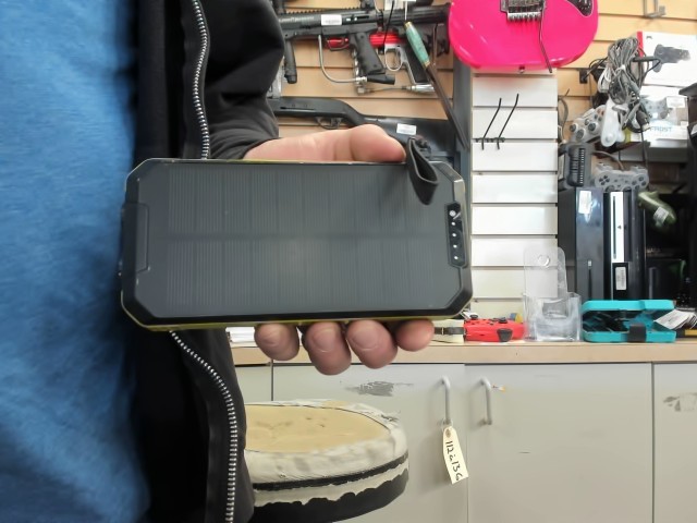 Chargeur 30kmah soalire