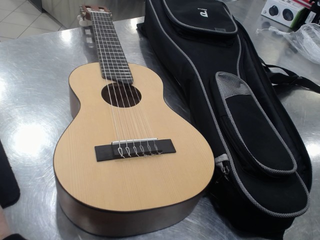 Guitalele comme neuf