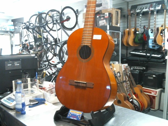 Guitar classic avec case