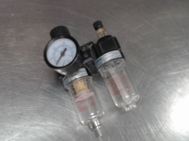 Regulateur pression filtre air