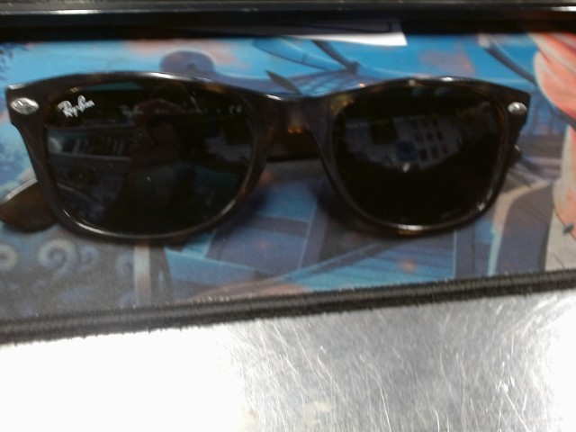 Ray ban wayfarer