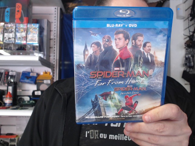 Spider-man loin des siens