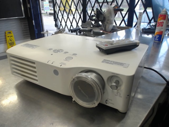 Projecteur+fils+manette