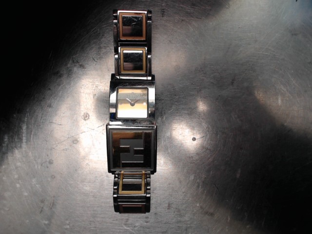 Montre fendi double montre