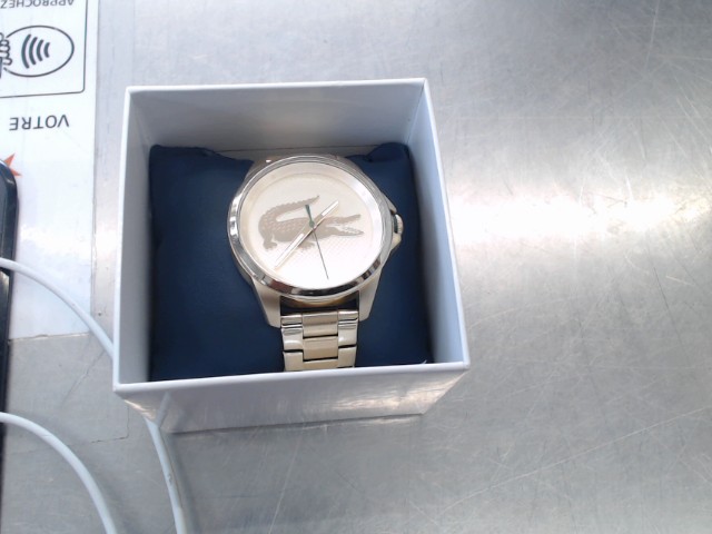 Montre lacoste complet avec boite