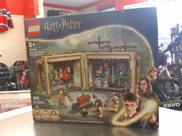 Hogwarts castle herbology class