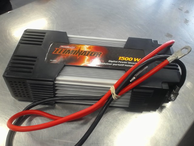 Onduleur portatife numerique 1500w