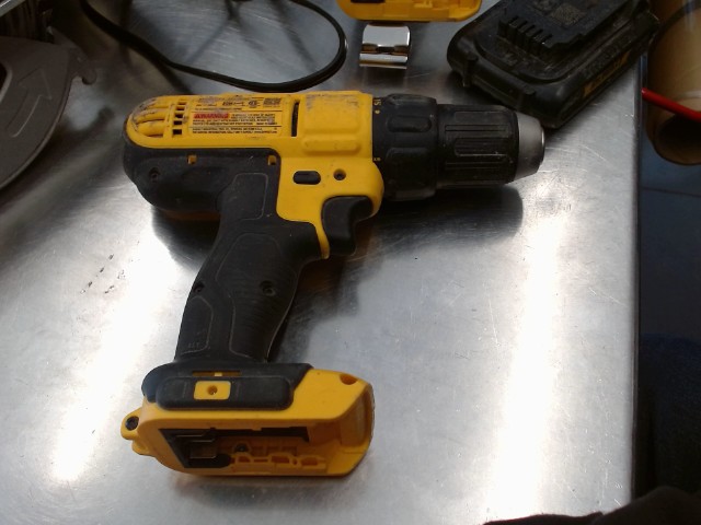 Drill driver dewalt