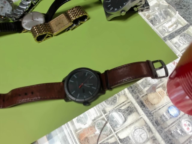 Montre quartz       e
