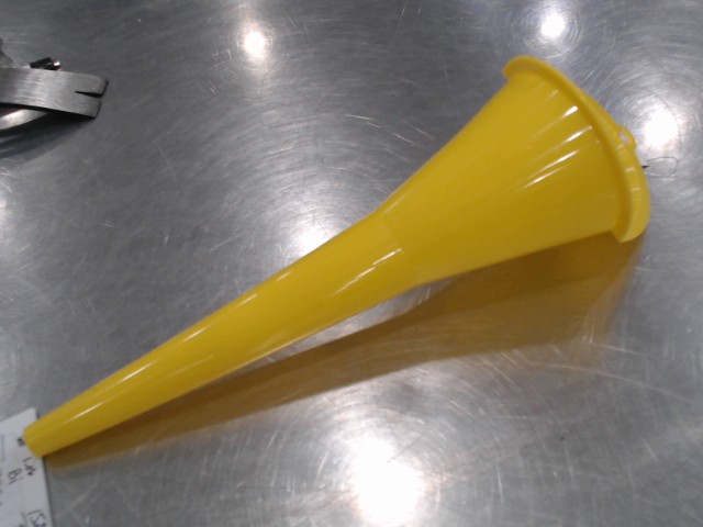 Entonnoir en plastique de 11