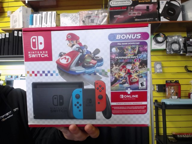 Console pratiquement neuve dans boite