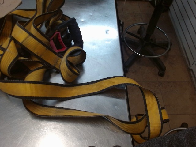 Strap pour construction jaune