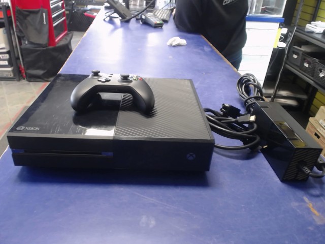 Xbox one premi�re g�r�ration 1 manette