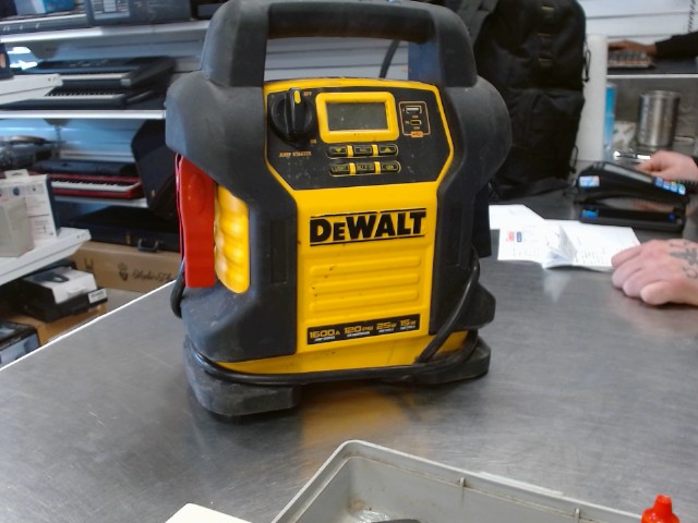 Booster pack dewalt multi fonctions