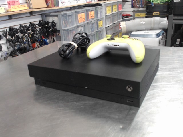 Console xbox one x+1 man+fil