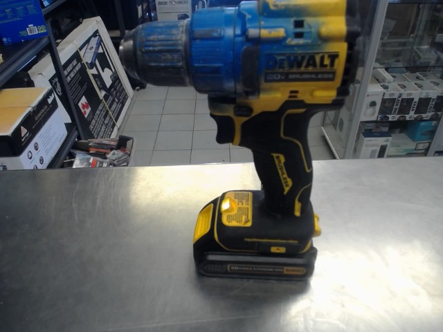 Drill dewalt + batt 20v