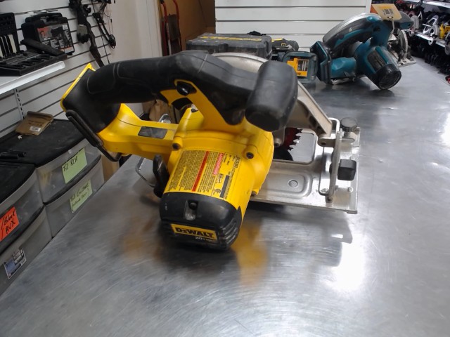 Scie ronde dewalt 20v no batt