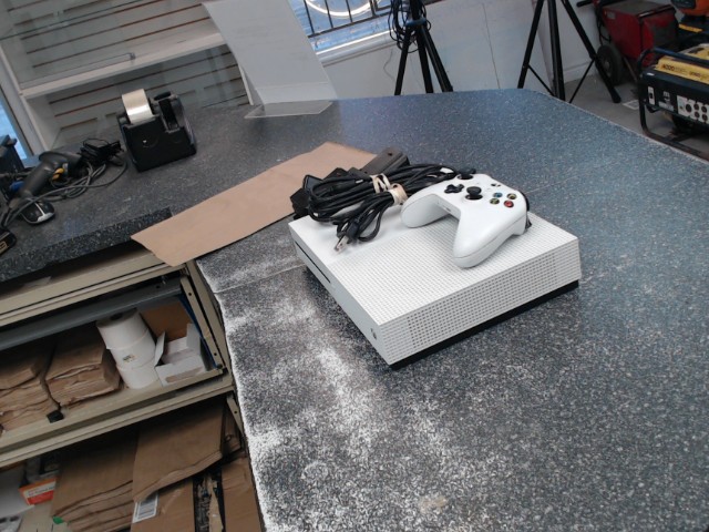 Xbox one s avec acc