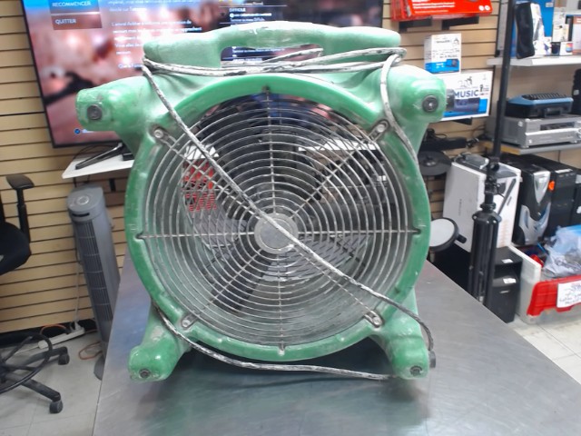 Industiral floor fan 24''