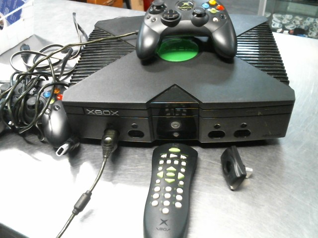 Xbox original avec 2 manettes et acc