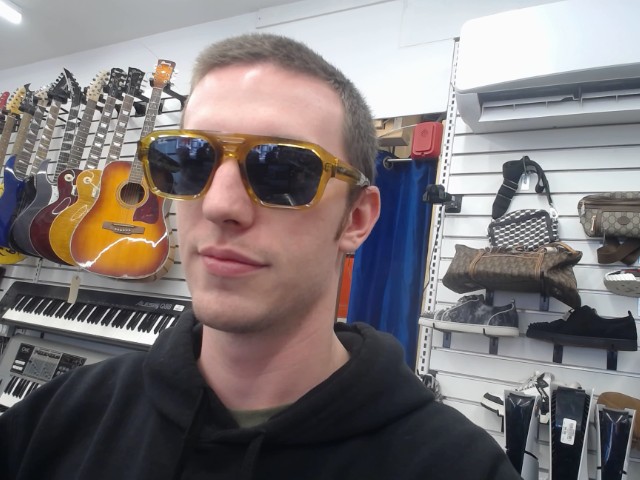 Rayban jaune avec case et accessoires